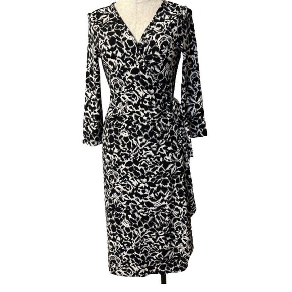 BCBG MaxAzria Women’s Small Black Ivory Floral 3/4 Sleeve Stretch Wrap Tie Dress - Picture 7 of 11